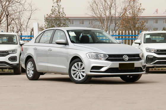 2019 VW Bora Legend Auto Fashion Auto a benzina 4562x1793x1468 con tipo di energia Benzina