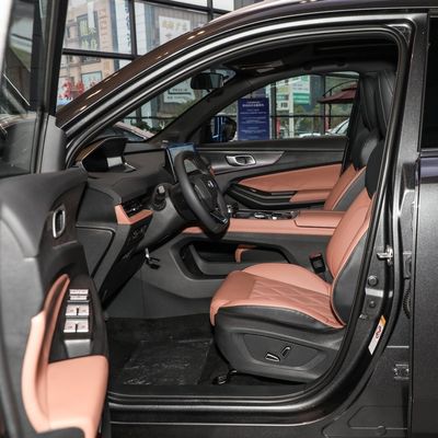 2023 Changan Qiyuan Q05 60 PRO Plug-in Hybrid Car con tipo di carrozzeria chiuso e materiali