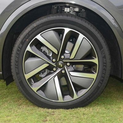 Lixiang L7/L9 2024 EV Car Li Extended Range Car 5 posti per un'esperienza di guida superiore
