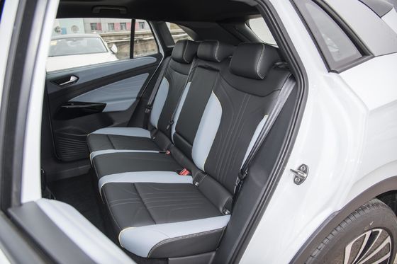 Volkswagen ID. 4 X 2023 Intelligent Enjoyment Long-Range Edition con carrozzeria chiusa