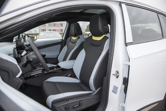Volkswagen ID. 4 X 2023 Intelligent Enjoyment Long-Range Edition con carrozzeria chiusa