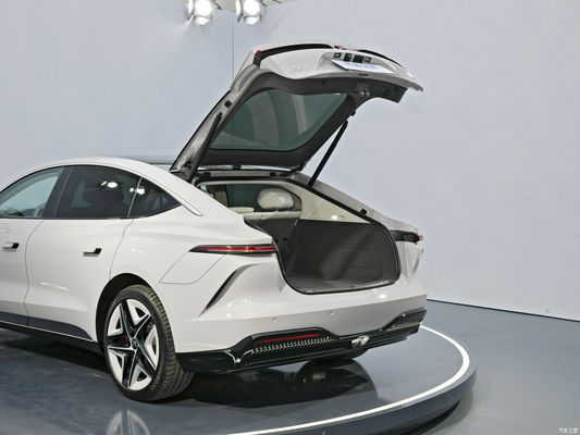 Veicolo elettrico EV Hatchback Rising Auto F7 2023 Long-Rang PRO Auto con e 5 posti