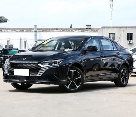 Benzina Aeolus Yixuan Max 2024 Edizione di lusso berlina con caratteristiche e design di lusso