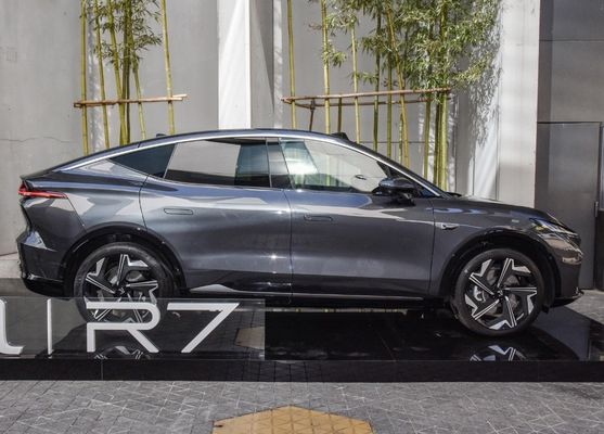 s Rising Auto R7 2023 Versione di punta Massa massima completamente carica 2755kg Auto elettrica