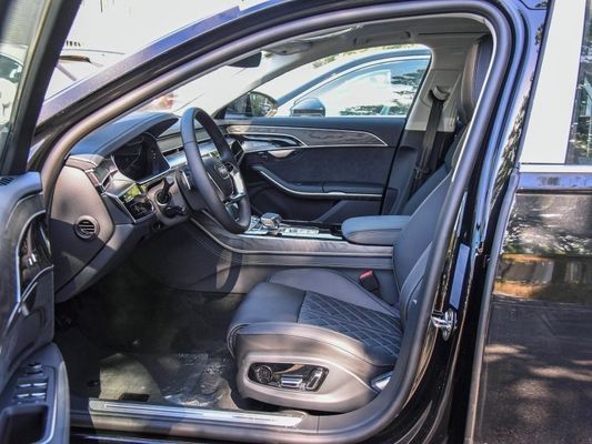 Auto a benzina con cambio automatico Audi A8 2023 A8l 50tfsi Quattro Selected Version