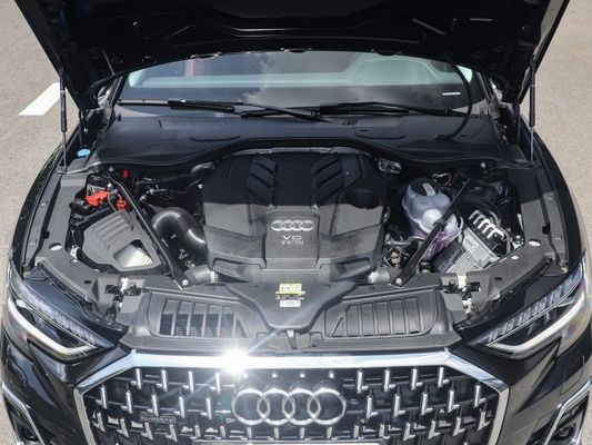 Auto a benzina con cambio automatico Audi A8 2023 A8l 50tfsi Quattro Selected Version