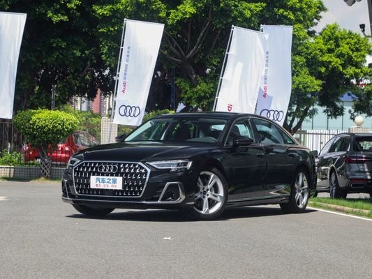 Auto a benzina con cambio automatico Audi A8 2023 A8l 50tfsi Quattro Selected Version