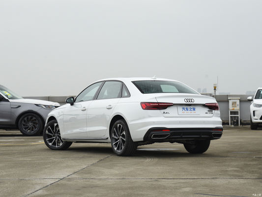 2023 Audi A4l 40tfsi Luxury Dynamic Version Automobile a benzina con 5 posti