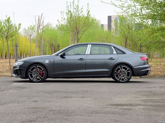 Audi A4l 2023 45tfsi Quattro Selected Dynamic Version Sedan con cambio automatico