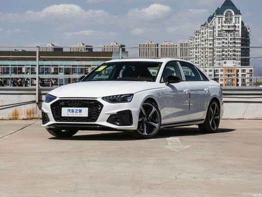 58L Serbatoio di olio Velocità massima 230km/h Audi A4l 2023 40tfsi Quattro Luxury Dynamic Version