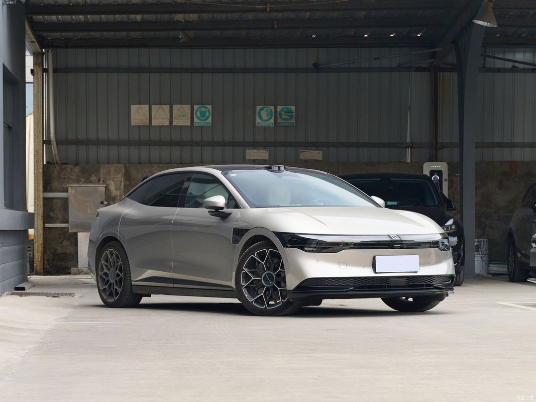 Pure Electric 2024 Car Zeekr007 Sedan 4WD 75kwh 100wkwh Batteria Velocità massima 210 Km/H EV