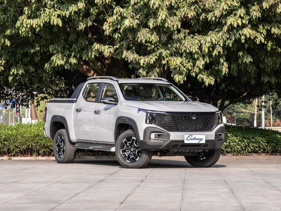 Pickup Style 2024 Changan Hunter Warrior/Knight Dual Motor 4WD Standard/Extra Long Box SUV ibrido