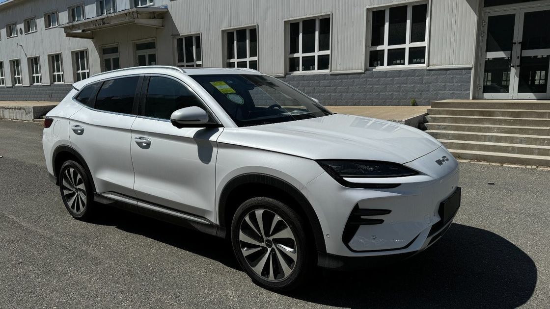 2023 Byd E2 EV Car Luxury Edition Pure Electric Car con colore bianco e sterzo sinistro