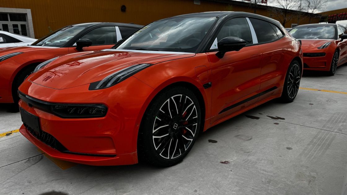 2024 Zeekr 001 You Edition 100 Kwh Orange Color con Z-Sport Produce Old Style