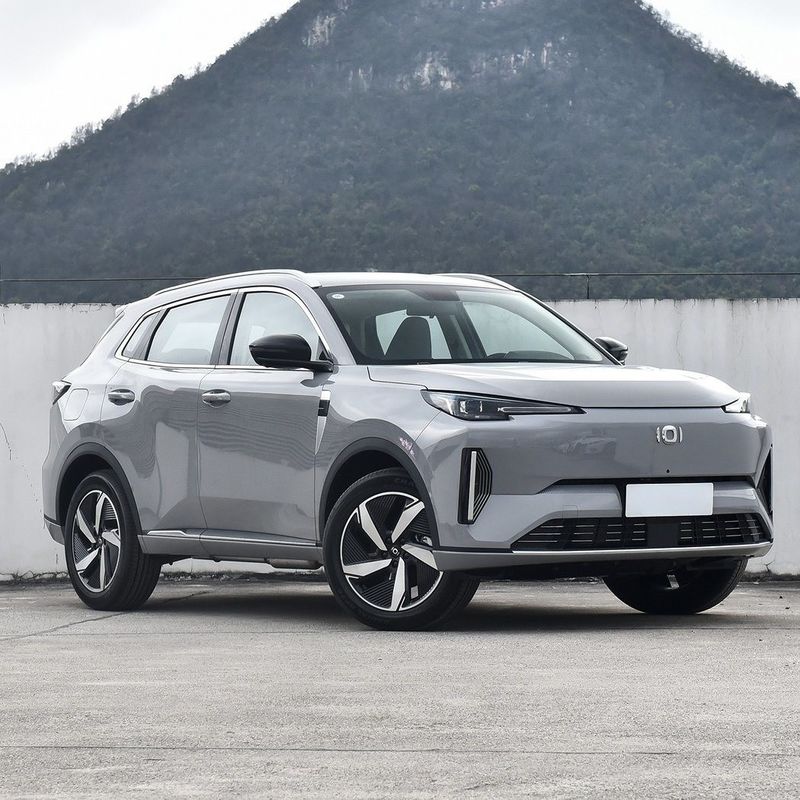 2023 Changan Qiyuan Q05 60 PRO Plug-in Hybrid Electric Car con cambio Tiptronic