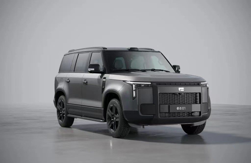 BAW Stone 01 Edizione Comfort a 6 posti con doppio motore a trazione integrale