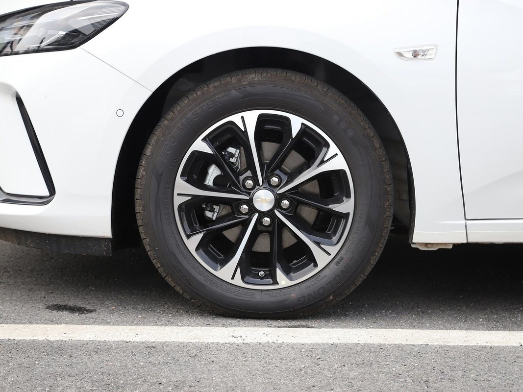 2024 1.3t Mild Hybrid Edition Auto con cilindrata 1000-1600CC e FWD Drive Monza