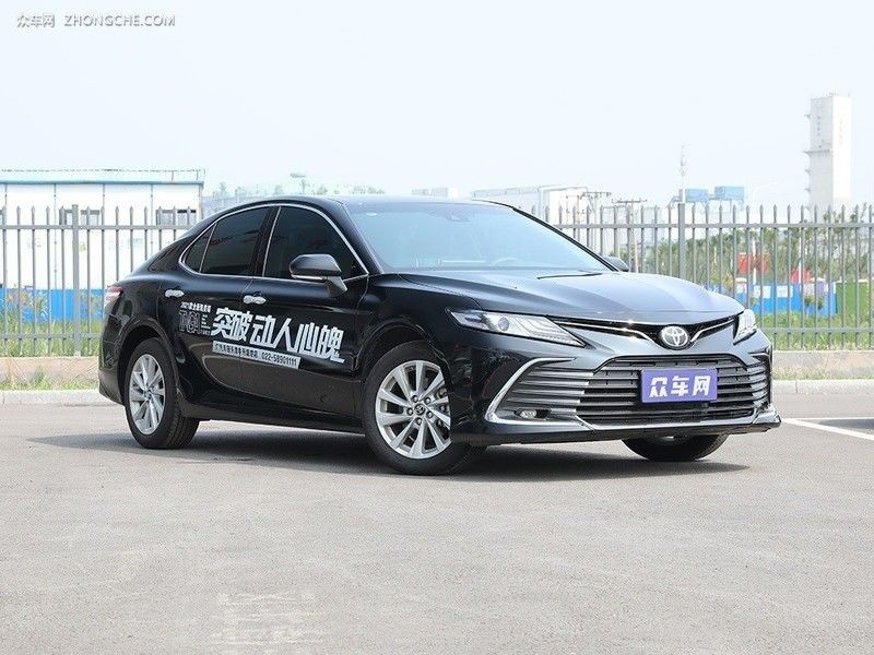 Auto a benzina a 5 posti Toyota Camry 2023 2.5q con sistema di frenata Epb a prezzi accessibili