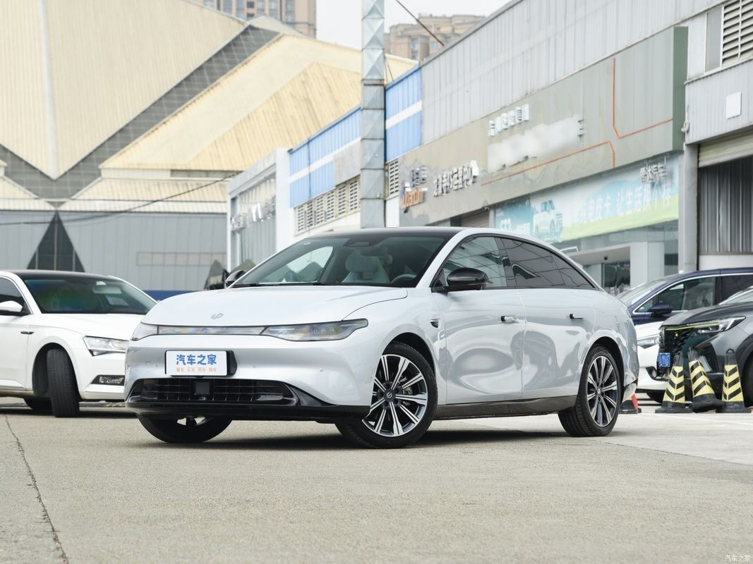 Veicolo elettrico EV Leap C01 2023 717 Zhixiang Pure Electric SUV velocità massima Km/h 180