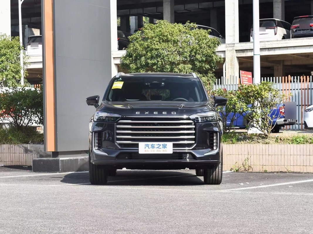 Exeed Vx 2024 Explorer 400t a quattro ruote motrici Starlight 7 posti con carrozzeria chiusa