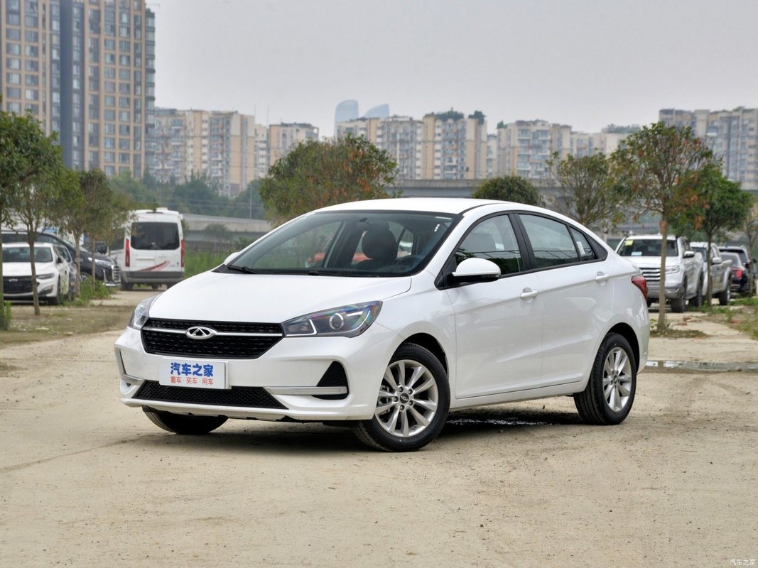 Chery Arrizo 5 CNG 1.6L Auto a benzina per velocità massima 165km/h entro 4572*1825*1482