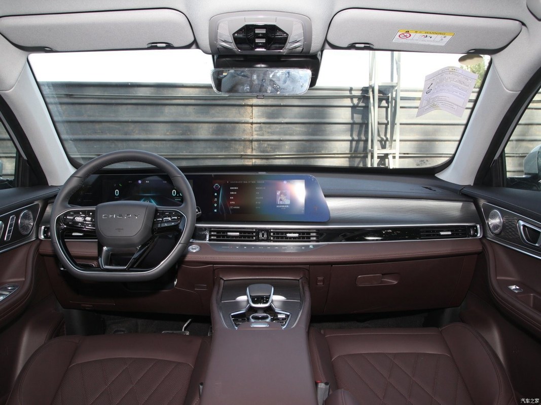 Affordable Chery Tiggo 8 PRO SUV 5 o 7 posti EPB sistema di frenatura e motore a benzina