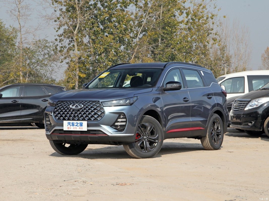 SUV a benzina Chery Tiggo7 2023 1.5t CVT Move Version con velocità massima di 186 Km/h