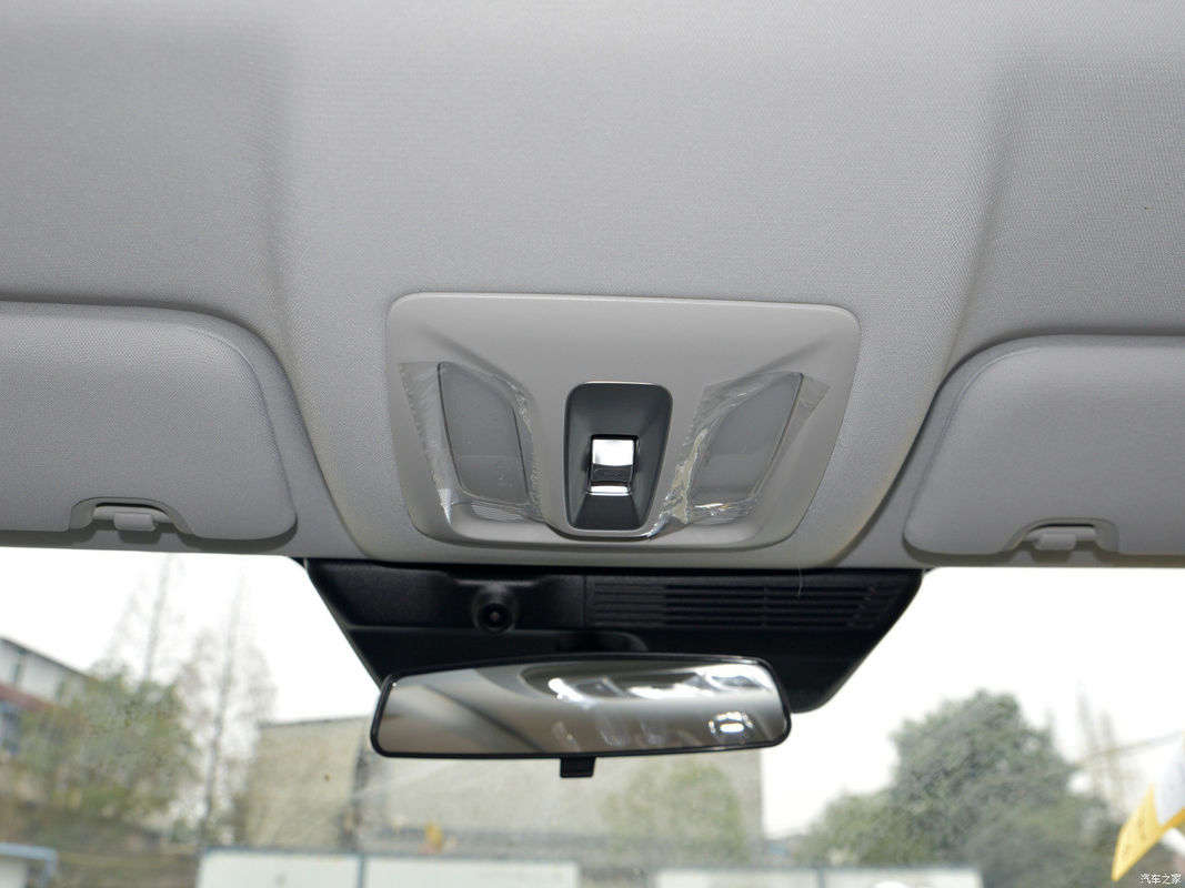4865*1948*1700 Changan Uni-K 2.0t 2WD Yueling SUV Auto a benzina per entro il vostro budget
