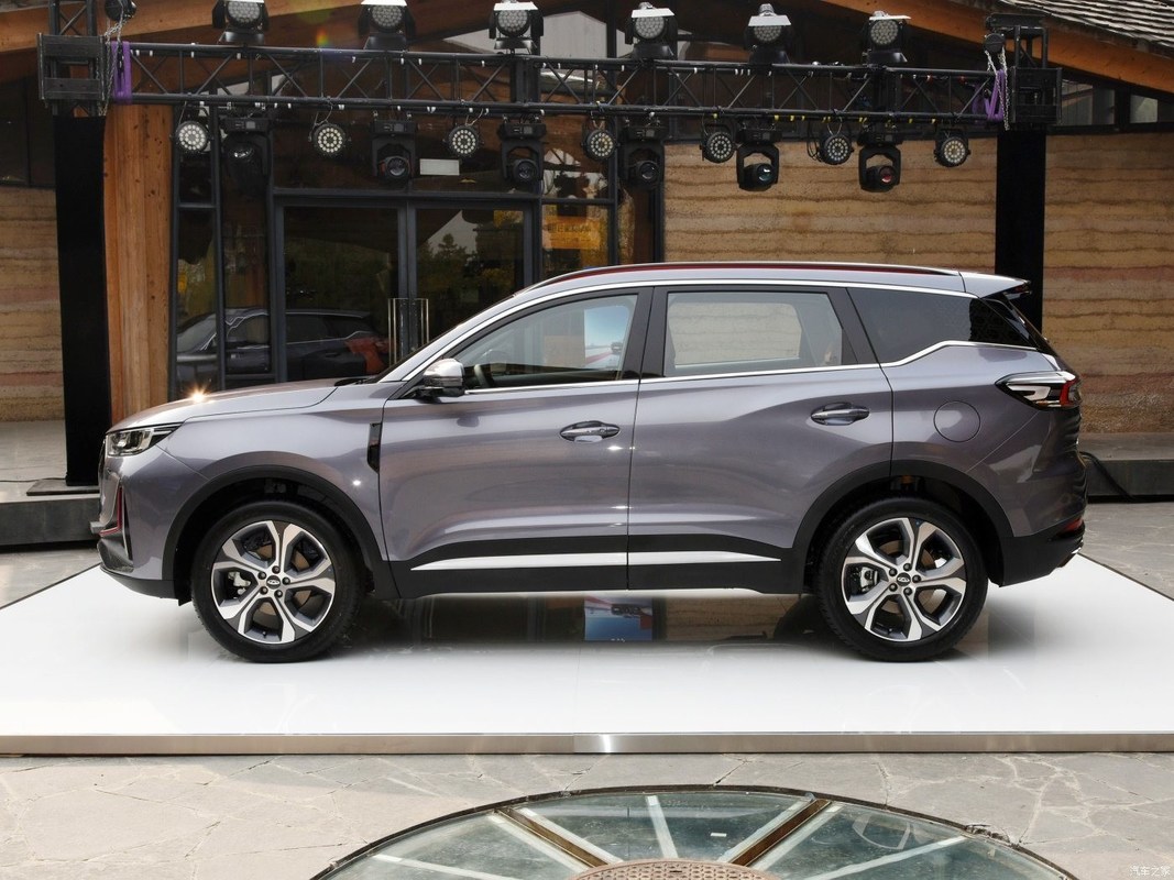 2023 Chery Tiggo 7 Plus 1.6tgdi DCT Luxury Gasoline Car 4500*1862*1695 Condizione