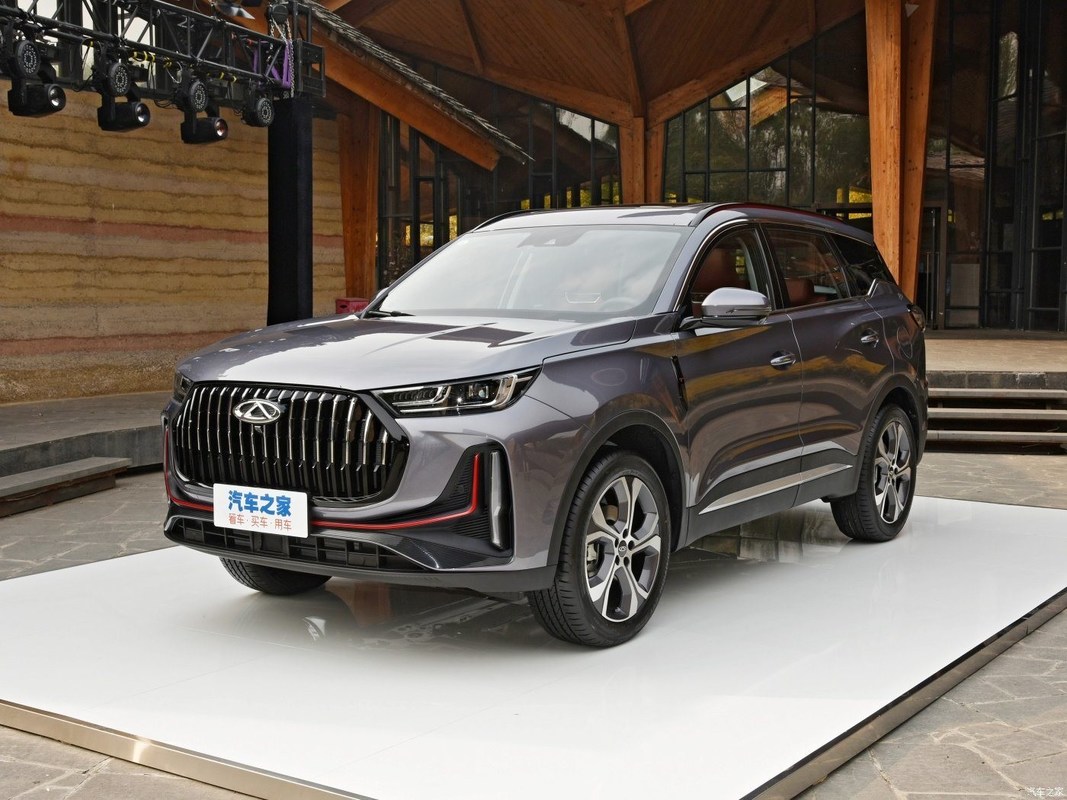 SUV Chery Tiggo 7 Plus 2023 1.6tgdi DCT Dignity Version Auto a benzina entro il tuo budget
