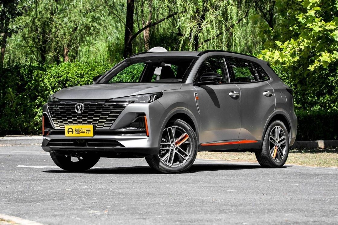 Changan CS55 Plus 2022 2nd Generation 1.5t Automatic Storm Grigio Edizione limitata Condizione