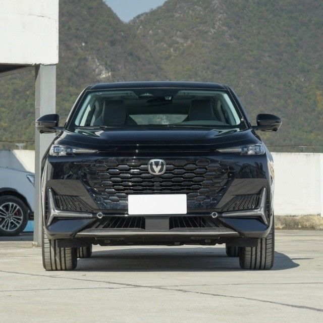 Benzina Changan 2023 Uni-K 2.0t due ruote a trazione 5 porte 5 posti SUV in lega di alluminio