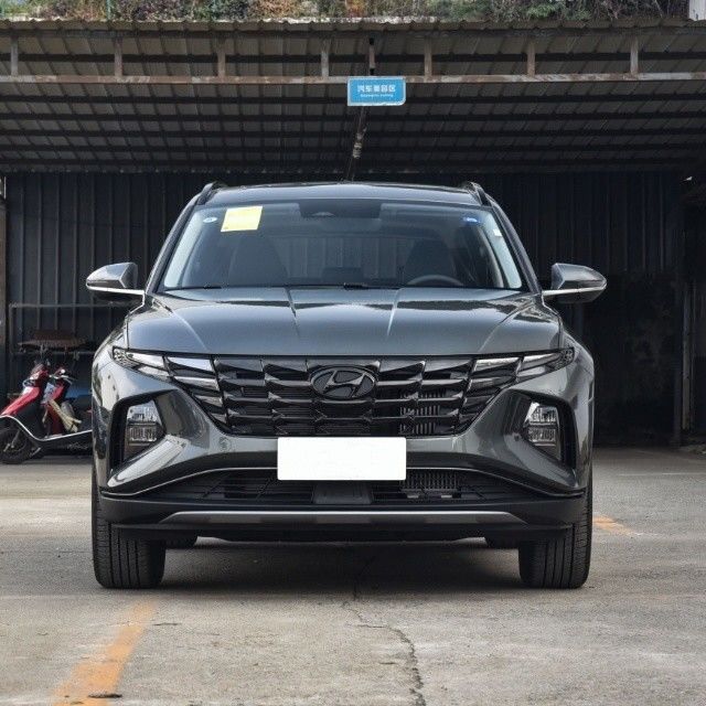 Guida a sinistra 2023 Hyundai Tucson Automatic Two-Drive Lux Versione Auto a benzina 1000-1600CC