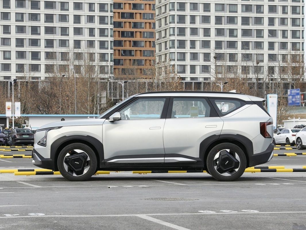 KIA EV5 530 Light Air Land SUV /auto elettrica usata con base anteriore/posteriore mm 1626/1631